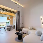 ホテル Panormos Bay Collection